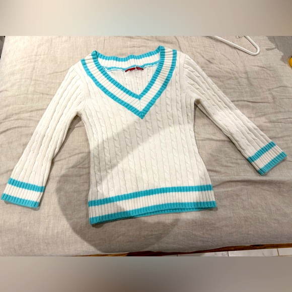 Sweater - Picture 1 of 5